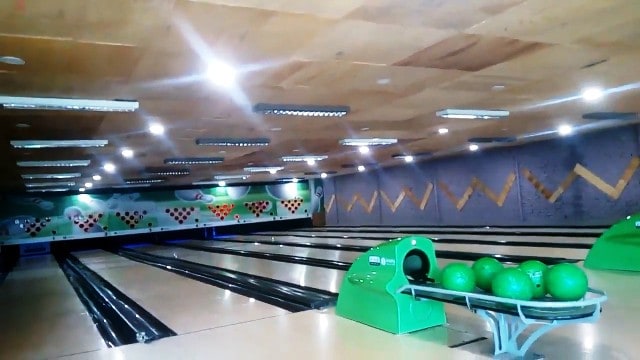 EOD adventure park Bowling Game 