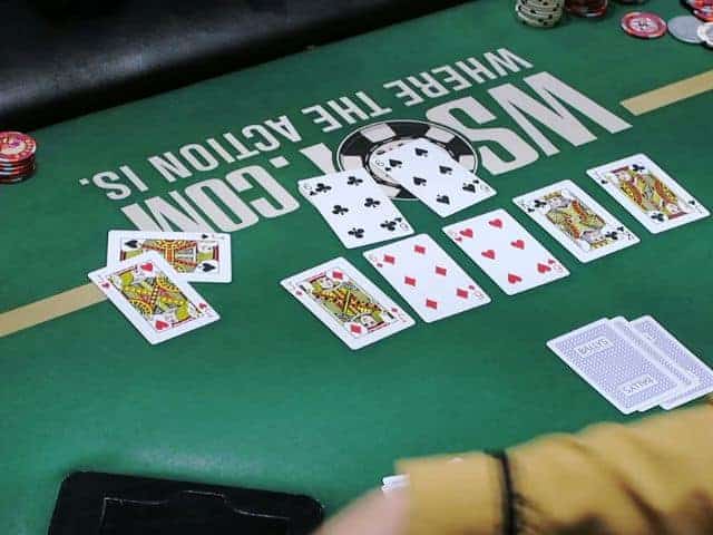 Bad Beat jackpot Hollywood Casino at Greektown