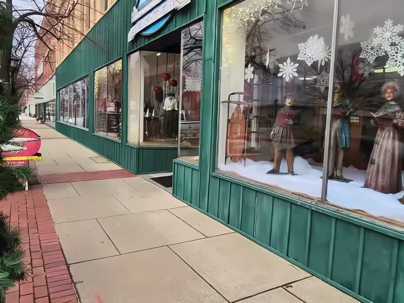 Bay Antique Center LLC