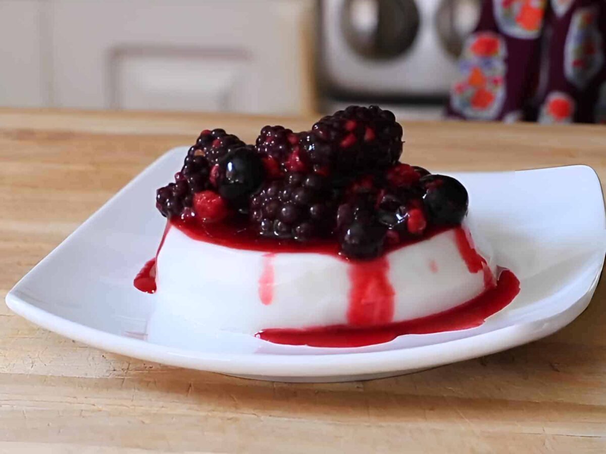 Ciccia Osteria Vegan panna cotta