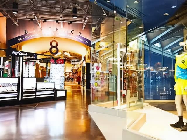 Great Lakes Crossing Outlets Auburn Hills Michigan