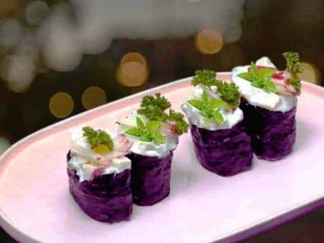 Gunkan Maki Sushi Tadokoro Restaurant