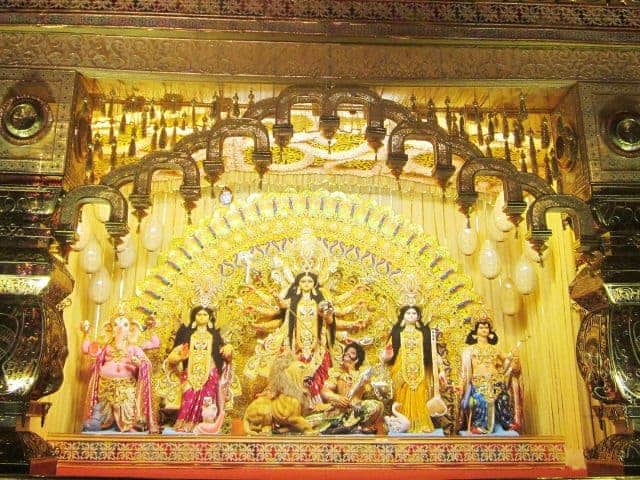 Mudiali Club Sarbojanin Durga Puja